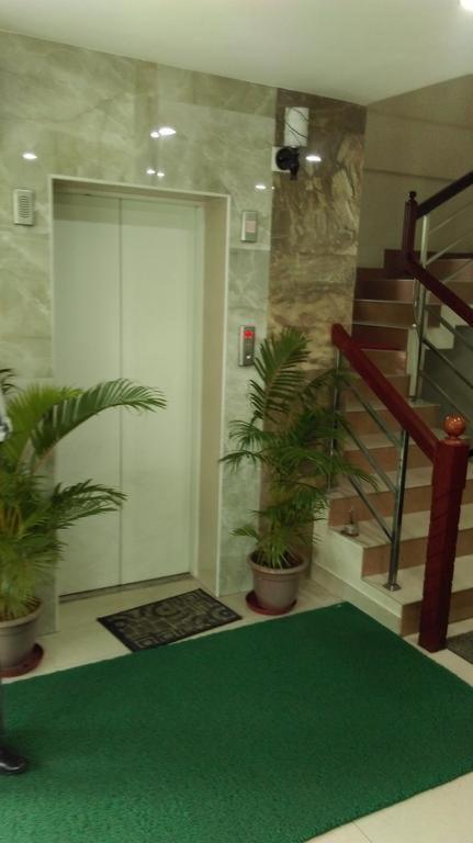 Metro Kochin Business Hotel Екстериор снимка